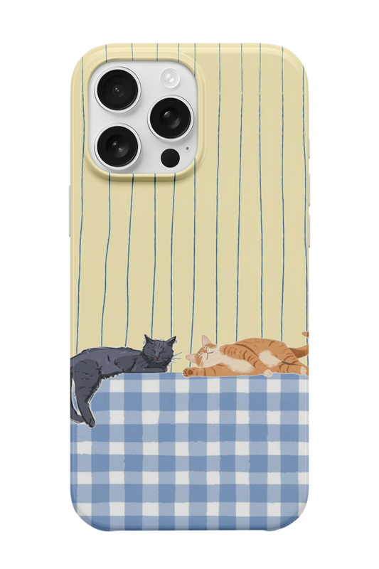 Uykucu Kediler Telefon Kılıfı